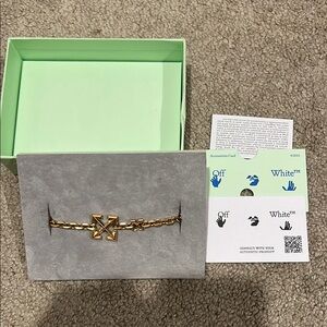 Off White Gold Chain Bracelet